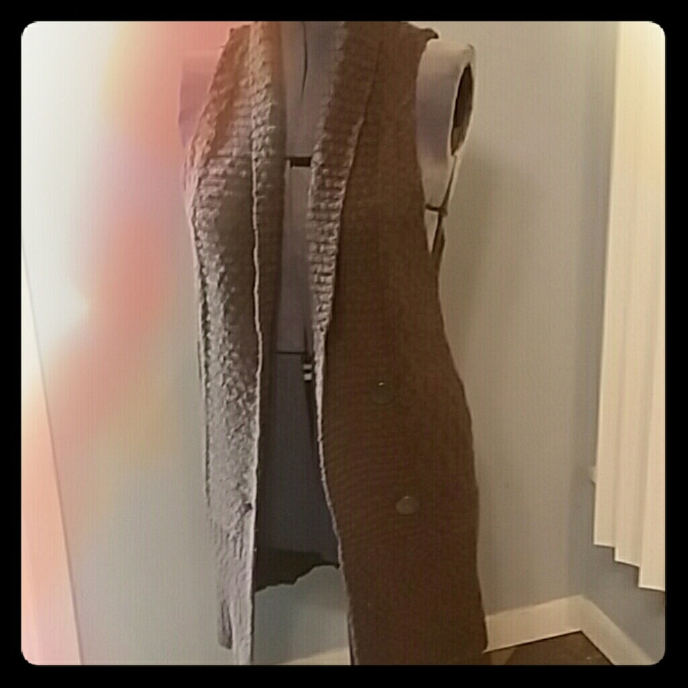 Long net winter vest sweater